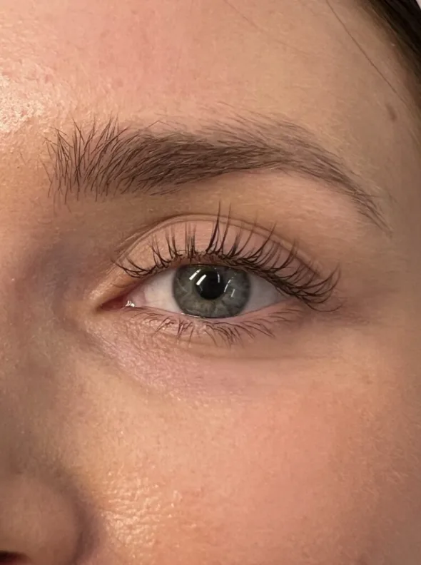 Lash lift vs eyelash extensions comparison at The Beauty Rituals